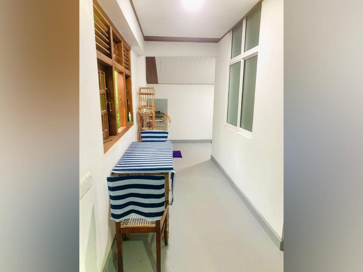 Vinu'S Place Matara Bagian luar foto